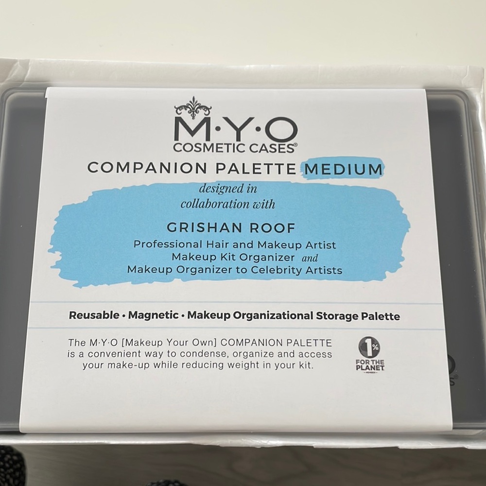MYO cosmetic case - companion medium palette